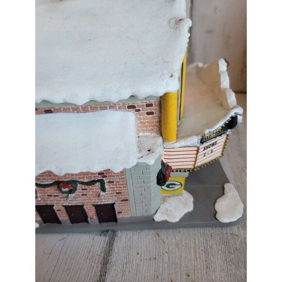 Hawthorne Village the Packers theater 2003 NFL football accessory Xmas - Picture 9 of 10